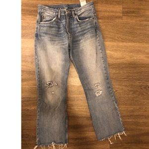 🍭Levi’s 517 distressed jeans